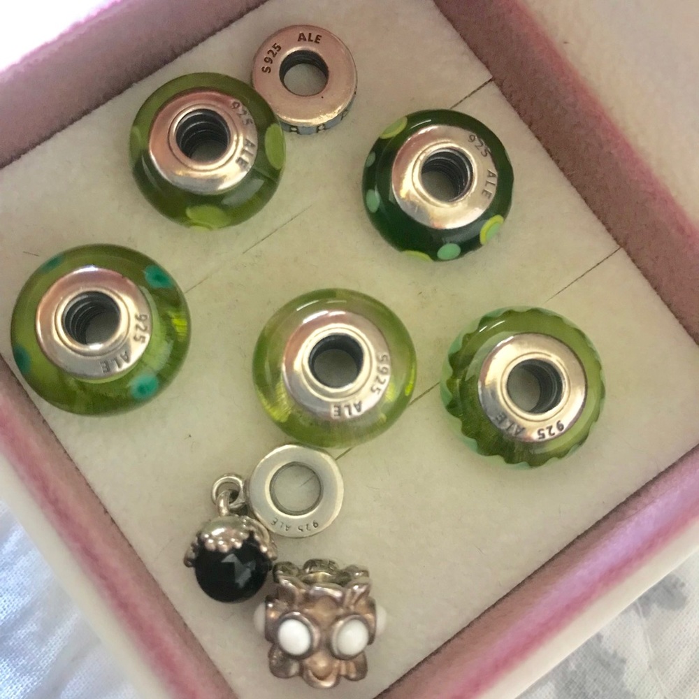 8 Pandora light green charms collection